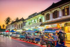 Alms Giving Ceremory, Market and Luang Prabang City full day tour