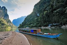 Full day cruise to Weaving Village and Muang Ngoi