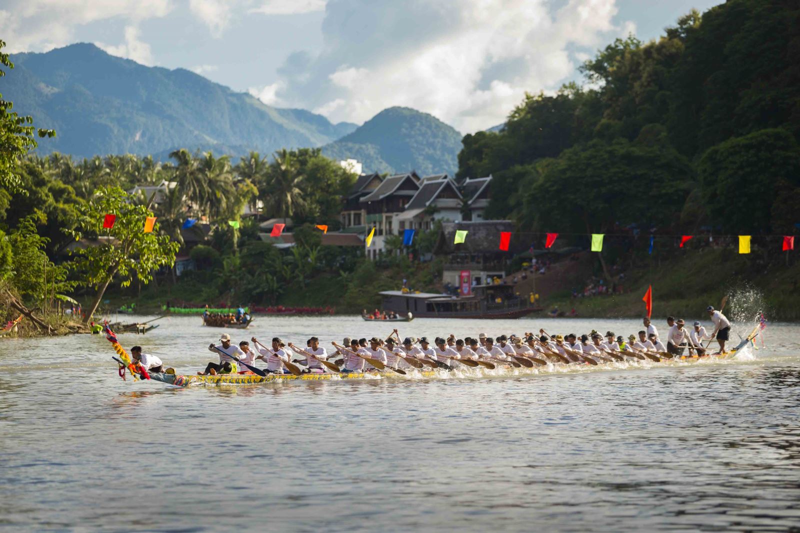 Luang Prabang Boat Racing Festival