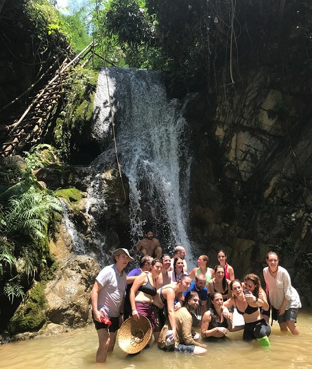 Nong Khiaw 100 Waterfalls 