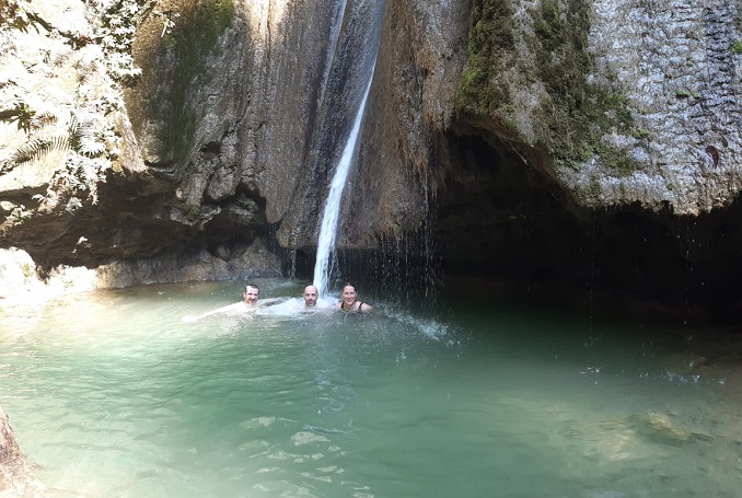 Tad Mok waterfall