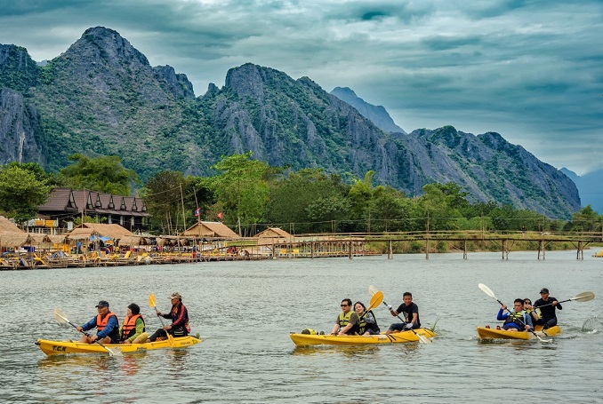 Vang Vieng kayaking and ziplining half day tour