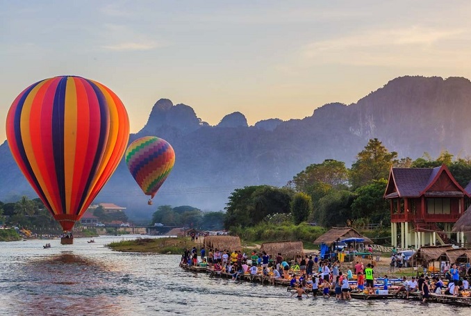 Vang Vieng Hot Air Balloon, Hot Air Balloon in Vang Vieng