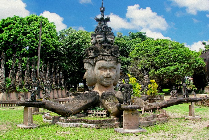 Vientiane Buddha Park full day tour