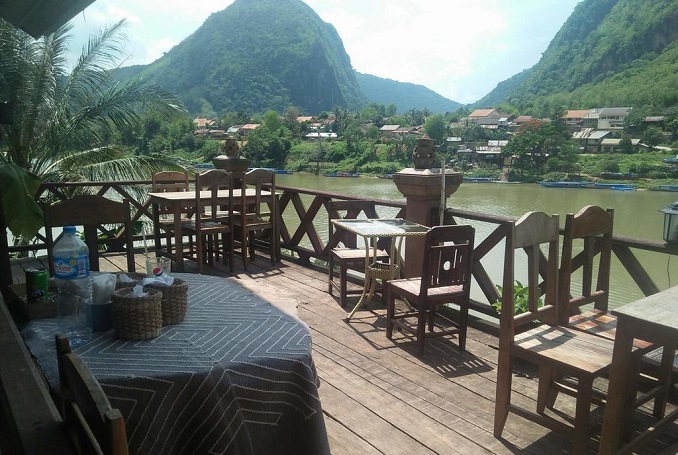 Ban Lao Sunset Bungalow