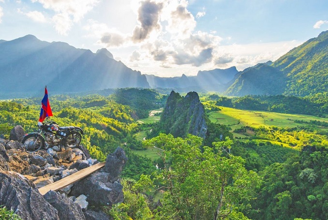 Vang Vieng kayaking and ziplining half day tour