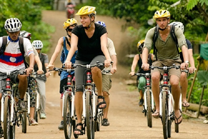 Biking Vang Vieng And Blue Lagoon swimming 1 day tour