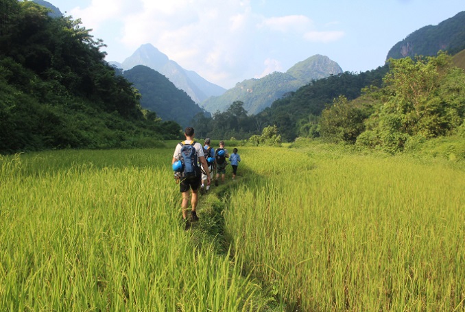 Nong Khiaw Trekking to Tribe Village and Tad Mok Waterfall 2D/1N