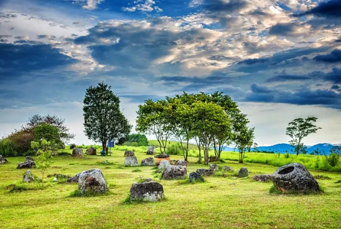 Plain Of Jars and War Scrap Full Day